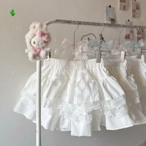 Chân váy trắng đen coquette xoè tầng bèo ren ngắn phồng